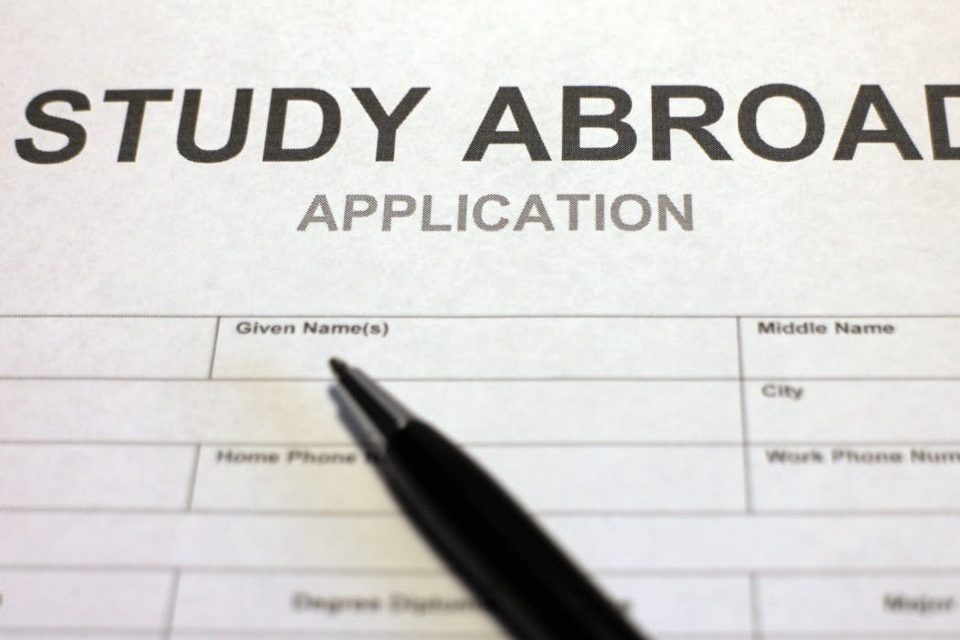 Apa Saja yang Harus Dipersiapkan Sebelum Mendaftar Beasiswa Luar Negeri